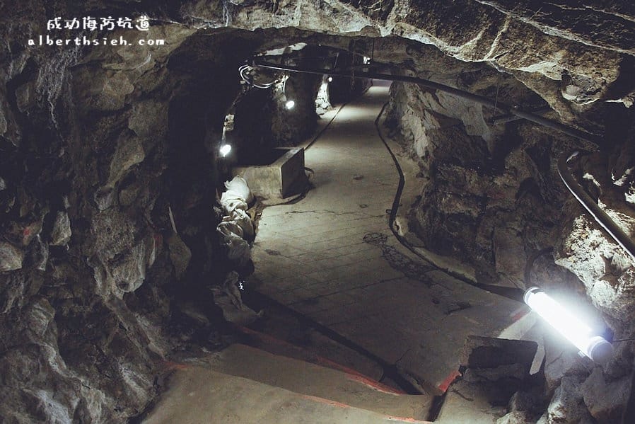 【戰地風光旅遊】金門金湖.成功海防坑道&成功沙灘(反登陸作戰,灘岸掃盪任務的坑道) - 第13張圖 【戰地風光旅遊】金門金湖.成功海防坑道&成功沙灘(反登陸作戰,灘岸掃盪任務的坑道)