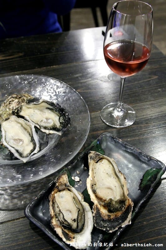 廣島宮島美食．牡蠣屋 (かきや)（超大顆肥美飽滿沒有腥味的好吃牡蠣）