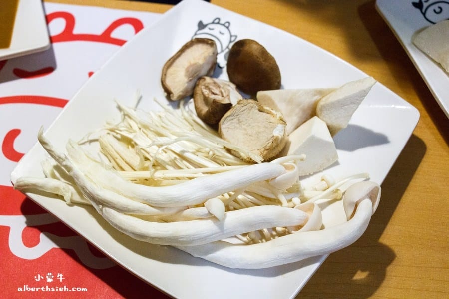 【火鍋吃到飽】桃園龜山.小蒙牛頂級麻辣養生鍋(林口店)(杯裝哈根達斯吃到爽) - 第8張圖 【火鍋吃到飽】桃園龜山.小蒙牛頂級麻辣養生鍋(林口店)(杯裝哈根達斯吃到爽)