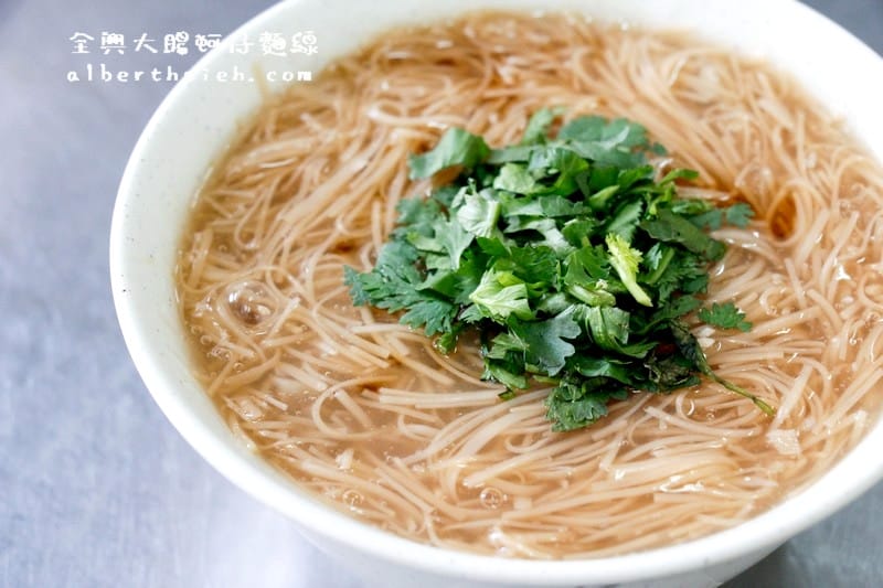 新北市泰山美食．全興大腸蚵仔麵線（料多實在大腸Q彈美味）