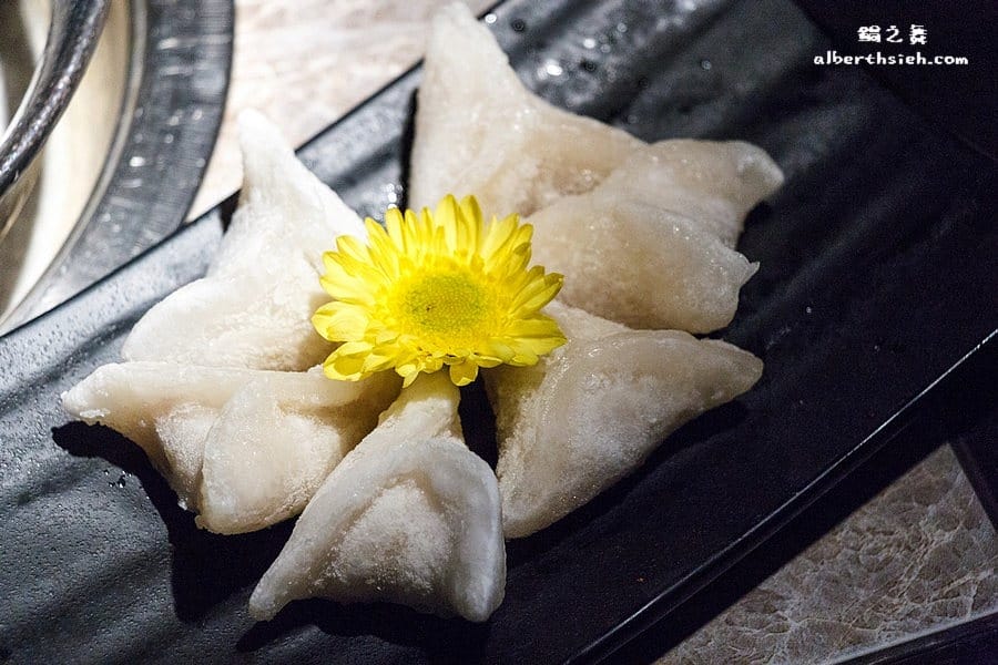 鍋之舞麻辣鴛鴦鍋．桃園龜山美食（值得讓你回味的美味鍋底）