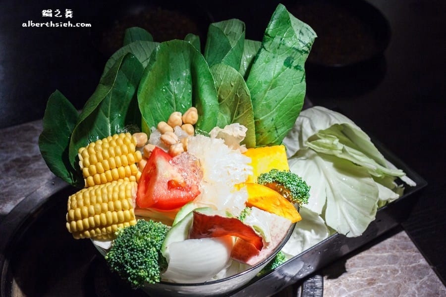 鍋之舞麻辣鴛鴦鍋．桃園龜山美食（值得讓你回味的美味鍋底）