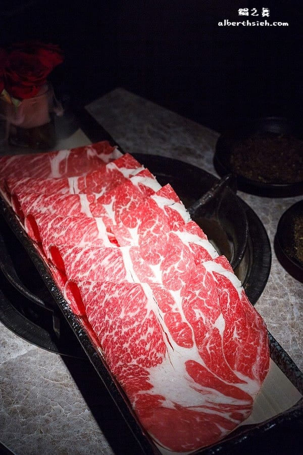 鍋之舞麻辣鴛鴦鍋．桃園龜山美食（值得讓你回味的美味鍋底）