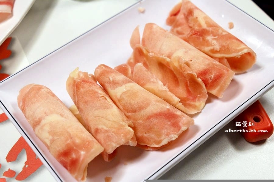 【火鍋吃到飽】台北大安．滿堂紅(仁愛旗艦店)（肉質部分依舊不錯，但海鮮有待加強）