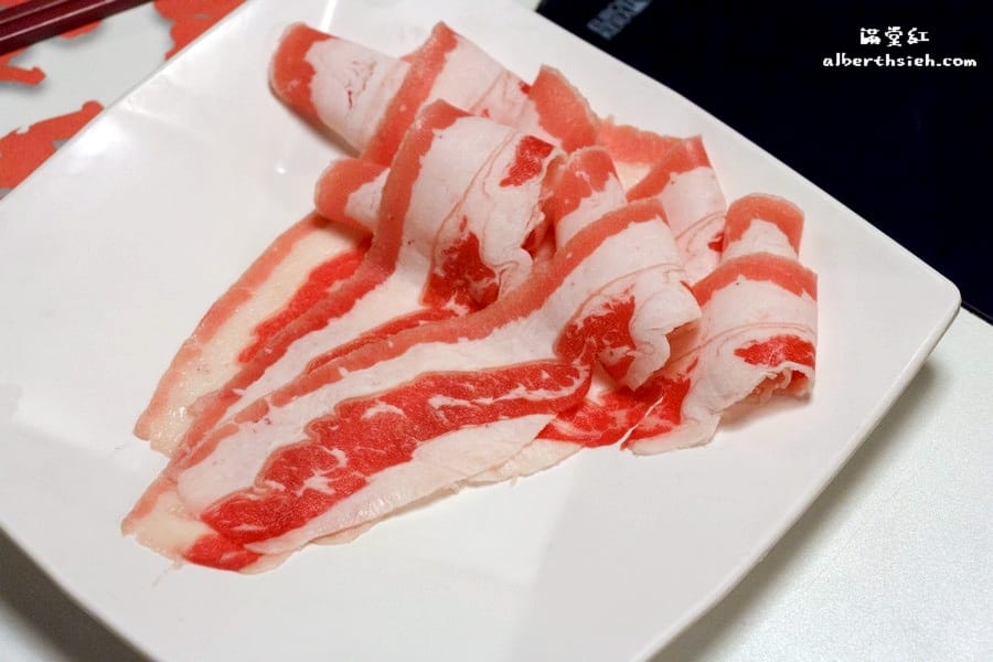 【火鍋吃到飽】台北大安．滿堂紅(仁愛旗艦店)（肉質部分依舊不錯，但海鮮有待加強）