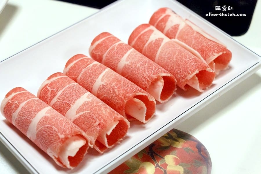 【火鍋吃到飽】台北大安．滿堂紅(仁愛旗艦店)（肉質部分依舊不錯，但海鮮有待加強）