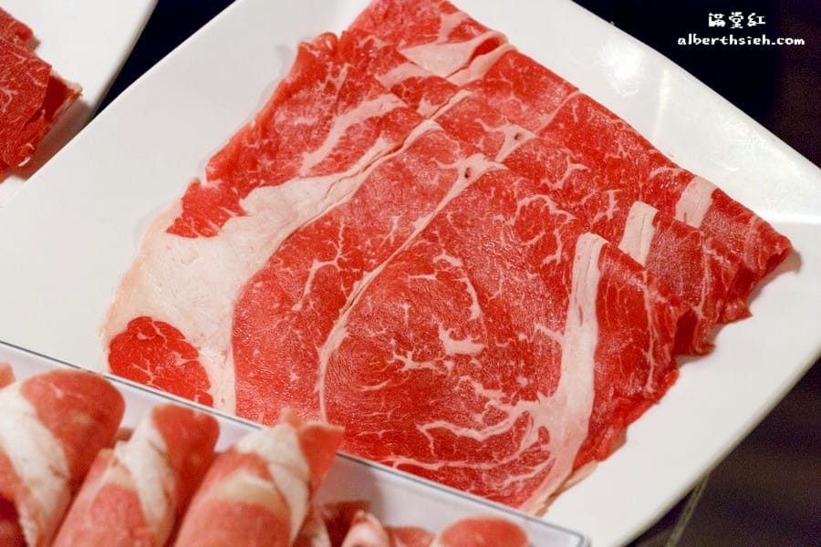 【火鍋吃到飽】台北大安．滿堂紅(仁愛旗艦店)（肉質部分依舊不錯，但海鮮有待加強）