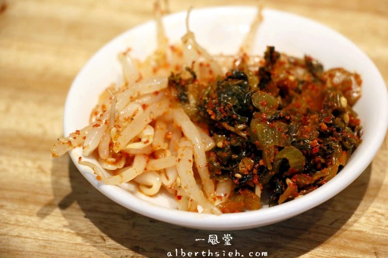 博多一風堂．廣島本通美食（小菜中的辣醬菜、辣豆苗超好吃）
