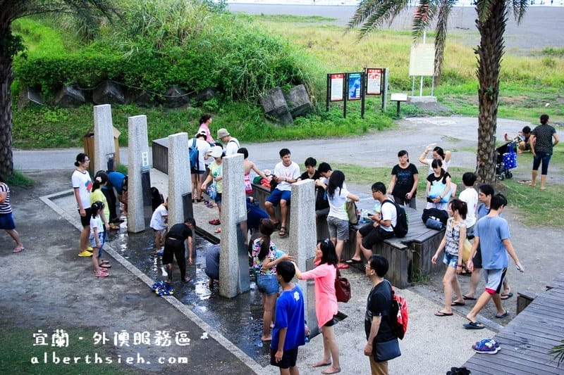 【龜山島景觀】宜蘭頭城．外澳服務區（坐擁無敵海景的金車伯朗咖啡館）