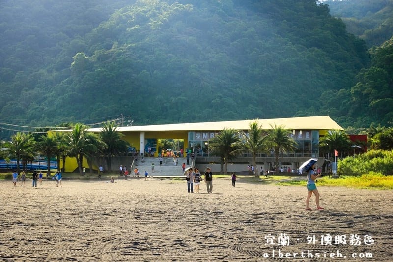 【龜山島景觀】宜蘭頭城．外澳服務區（坐擁無敵海景的金車伯朗咖啡館）