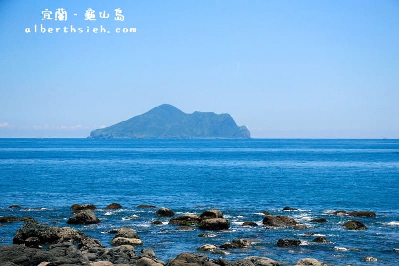 【龜山島景觀】宜蘭頭城．外澳服務區（坐擁無敵海景的金車伯朗咖啡館）