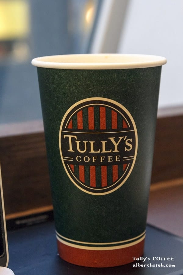 日本連鎖咖啡店．廣島Tully’s COFFEE（提供插座沙發休憩的好去處）