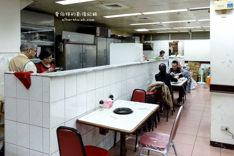 台北萬華．清香廣東汕頭沙茶火鍋（西門町老字號的傳統清爽火鍋）