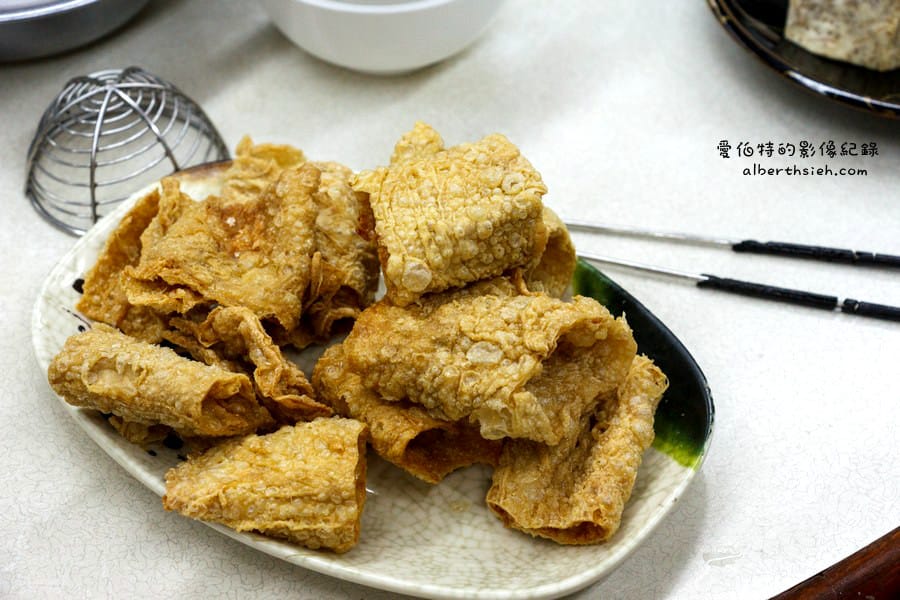 台北萬華．清香廣東汕頭沙茶火鍋（西門町老字號的傳統清爽火鍋）