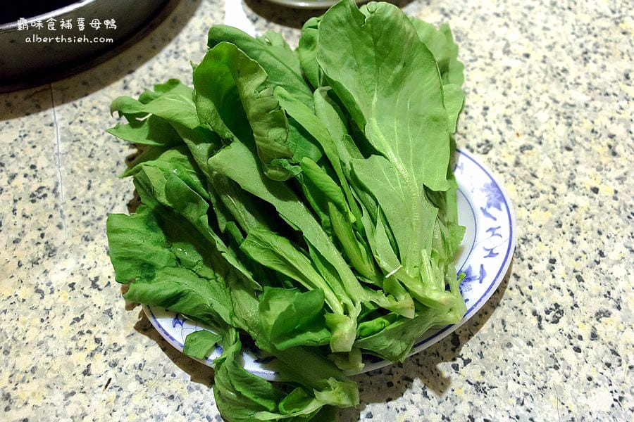 霸味食補薑母鴨．桃園南崁美食（湯頭鮮美冬天美味聚餐的好去處）