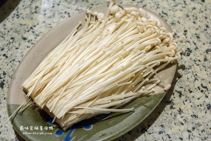 霸味食補薑母鴨．桃園南崁美食（湯頭鮮美冬天美味聚餐的好去處）