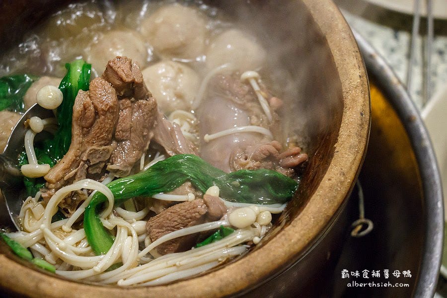 霸味食補薑母鴨．桃園南崁美食（湯頭鮮美冬天美味聚餐的好去處）