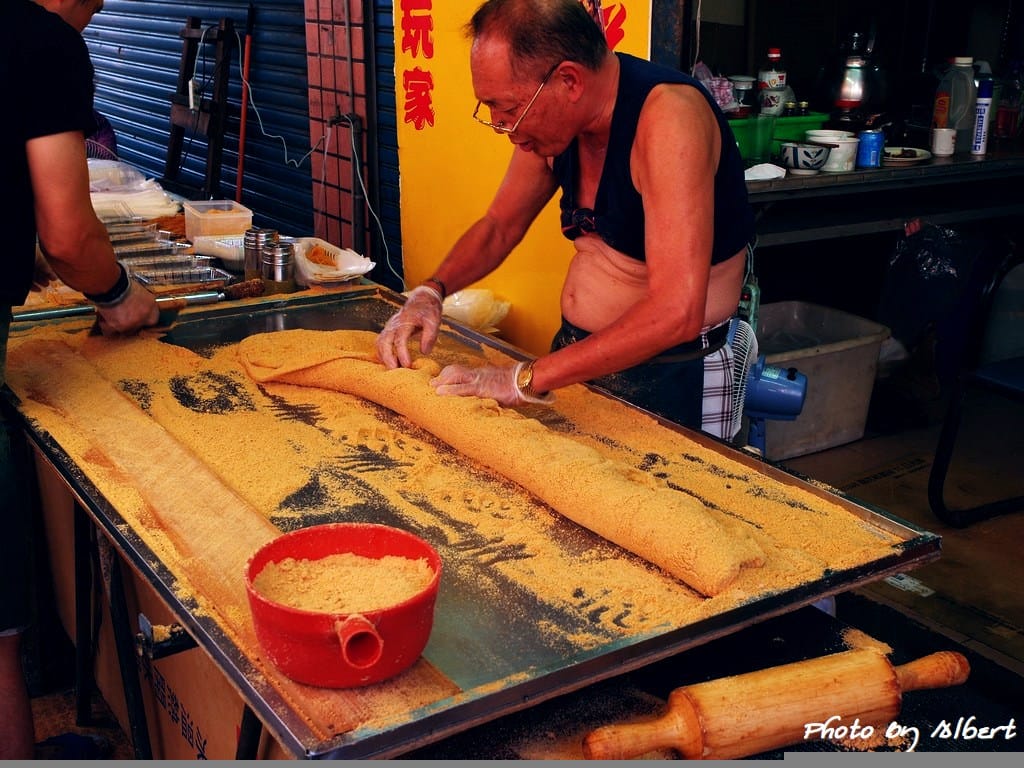 江記古早味麥芽花生糖．桃園大溪老街美食（香甜而不膩而且不黏牙）