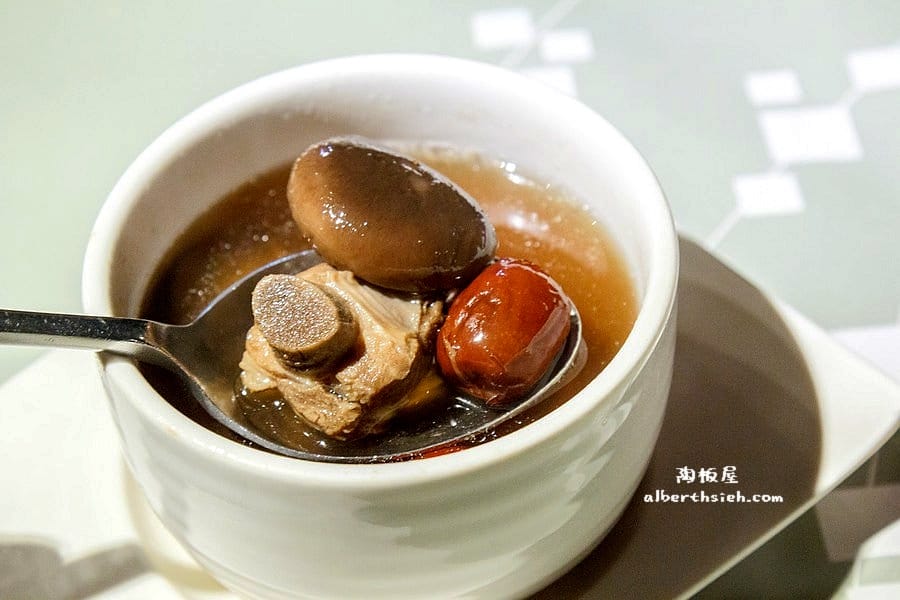 台中豐原．王品集團：陶板屋（牛排依舊夠水準其他就有待加強）