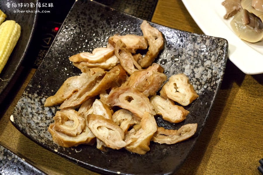 新北市永和．京宴屋（從金門空運來台的酒糟溫體牛肉火鍋料理）