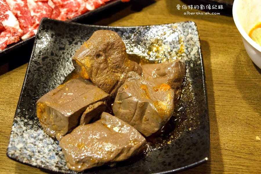 新北市永和．京宴屋（從金門空運來台的酒糟溫體牛肉火鍋料理）