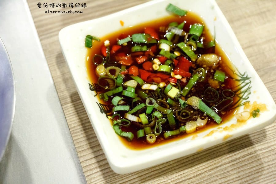 頂湯涮涮鍋跳蝦活蟹．桃園龜山美食（主打海鮮有生魚片料理的火鍋店）