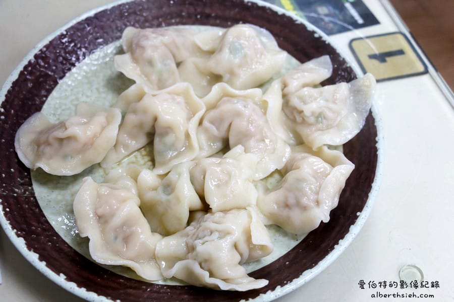 龍抄手．新北市林口（特製辣醬有後勁，吃到都冒汗）