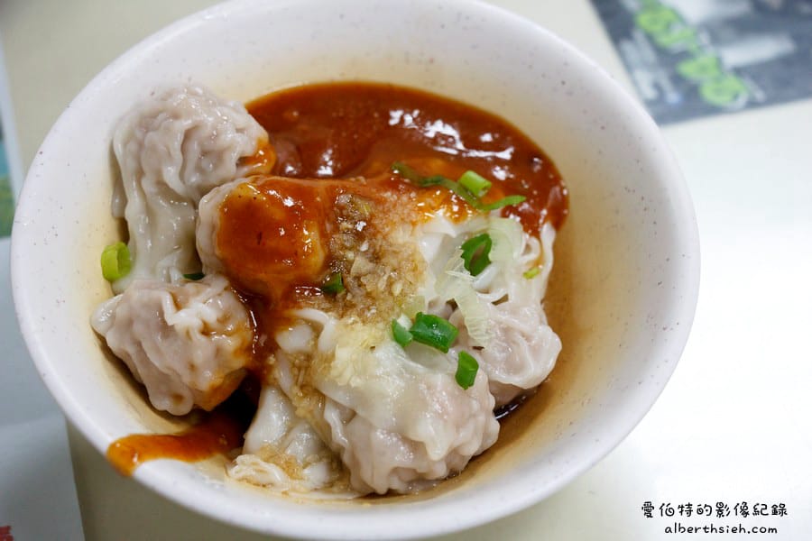 龍抄手．新北市林口（特製辣醬有後勁，吃到都冒汗）