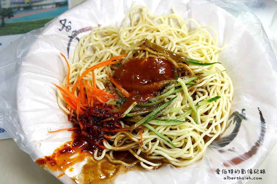 龍抄手．新北市林口（特製辣醬有後勁，吃到都冒汗）