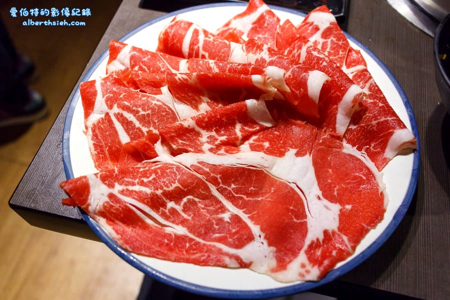台北大安．蒙古紅（食材豐富任你選的蒙古火鍋吃到飽）