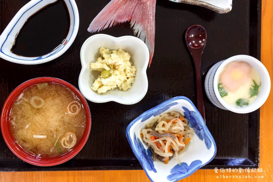 日本鳥取境港美食．海鮮料理丼や（刺身定食很美味鮮甜）