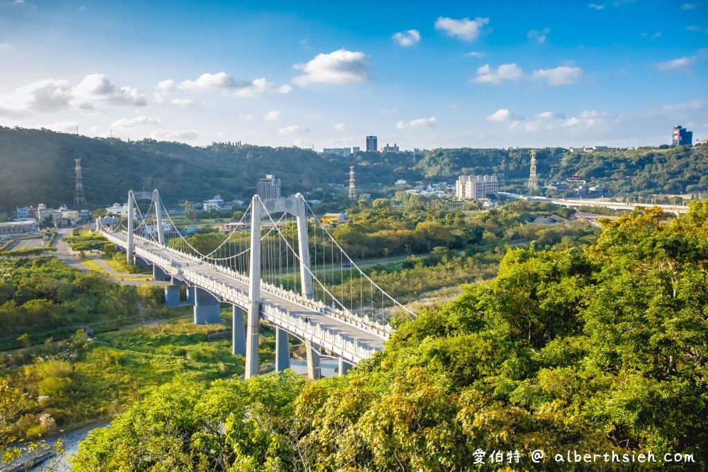 大溪橋/大溪景觀電梯．桃園約會景點（大溪老街相仿的巴洛克浪漫建築，夜景打光超美媲美藍眼淚） @愛伯特