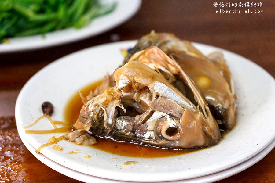 新北市新莊．魯肉發無刺虱目魚粥（新鮮肥美的魚肚湯）