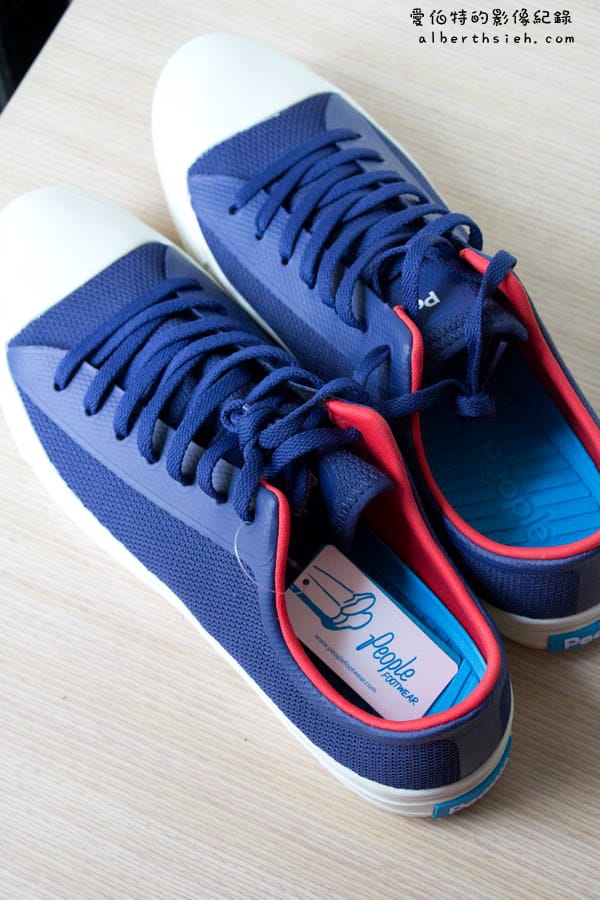 People Footwear．Phillips&Senna（輕盈防水舒適的好穿懶人鞋）