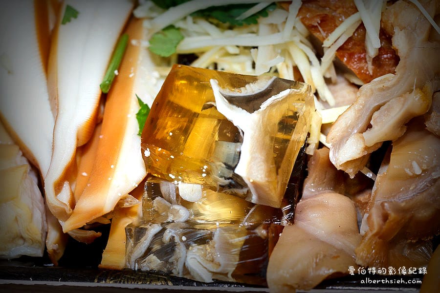 深澳鯊魚煙大王．桃園龜山美食（營盛黃昏市場中的新鮮品質佳又好吃的鯊魚烟）