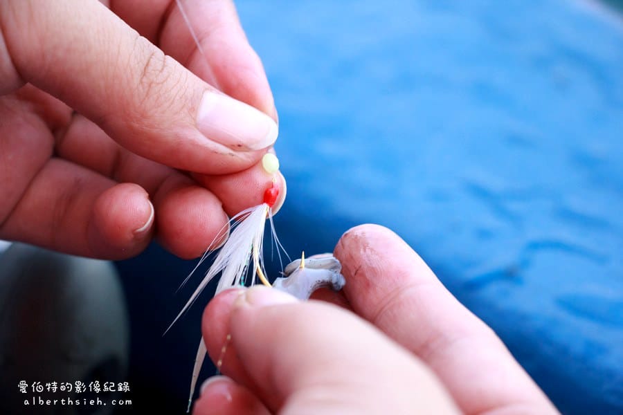 華倫六號娛樂海釣船．基隆海釣（碧砂漁港夜釣小管、白帶魚初體驗）