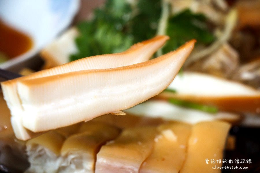 深澳鯊魚煙大王．桃園龜山美食（營盛黃昏市場中的新鮮品質佳又好吃的鯊魚烟）
