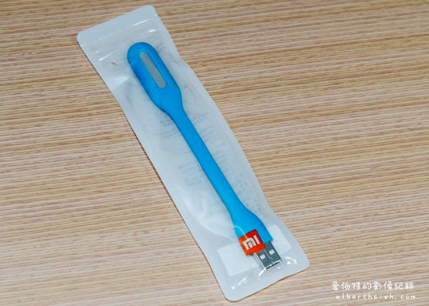 小米．小米手環（可以偵測步數睡眠品質的高CP值運動手環）