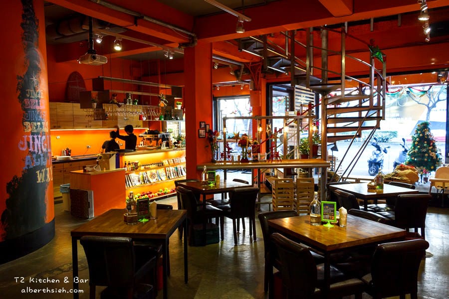 T2 Kitchen & Bar 美式餐廳．桃園區美食（充滿活力，氣氛佳，餐點好吃）