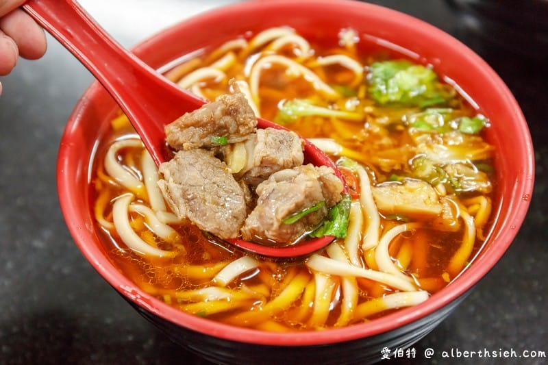 台灣美食．牛肉麵總整理（台式、紅燒、清燉）