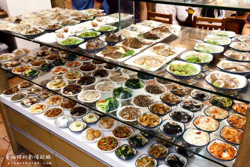 新竹竹北．十一街麵食館（特別的葫瓜水餃，口感清爽好吃）