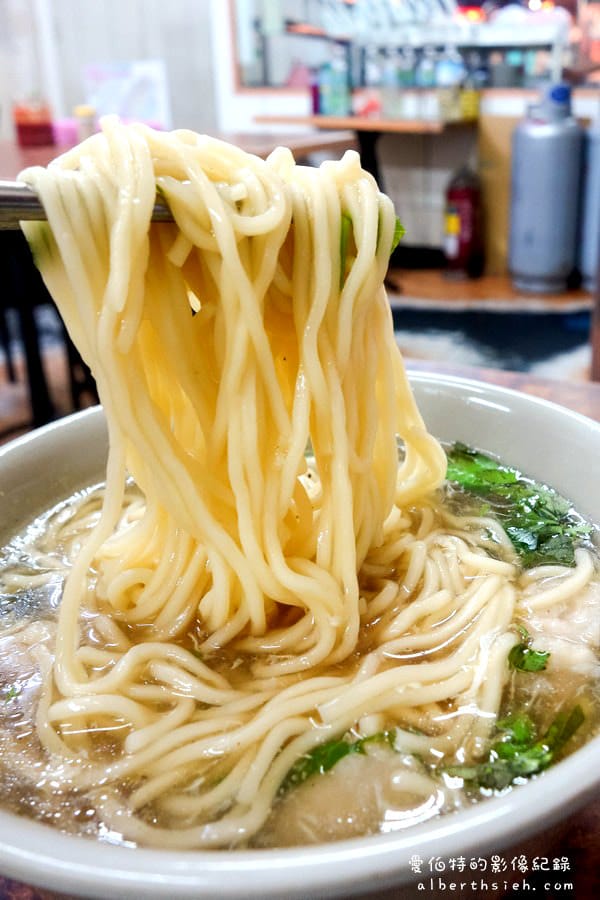 現做赤肉焿．桃園區美食（24H營業滷排骨超大塊）