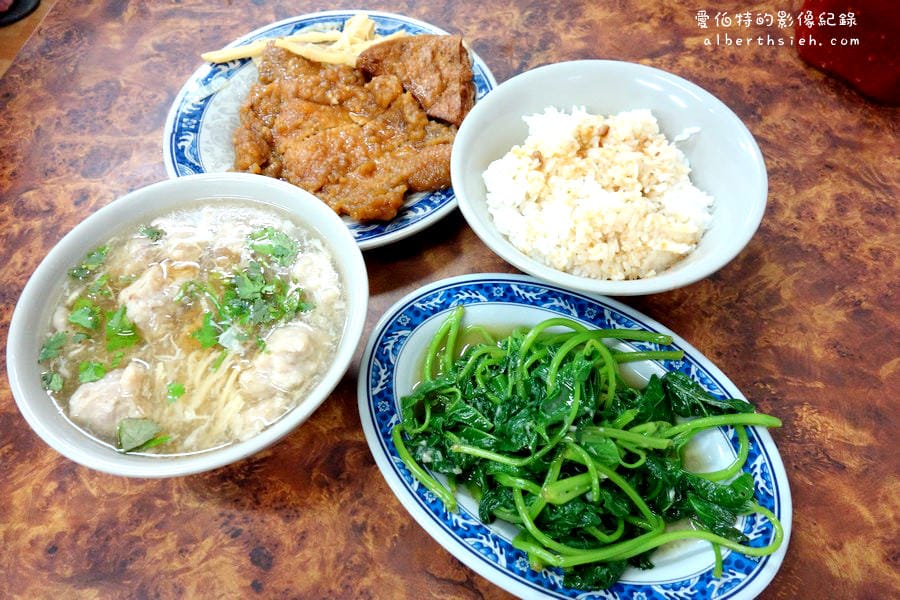 現做赤肉焿．桃園區美食（24H營業滷排骨超大塊）