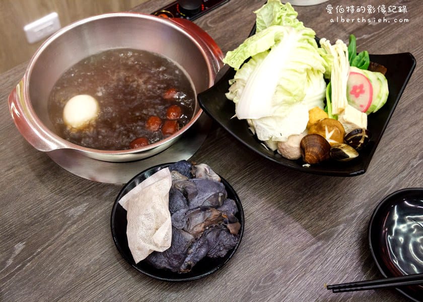 大母雞創意燉鍋．桃園中壢美食（一個人也能食補的中藥養生小火鍋）