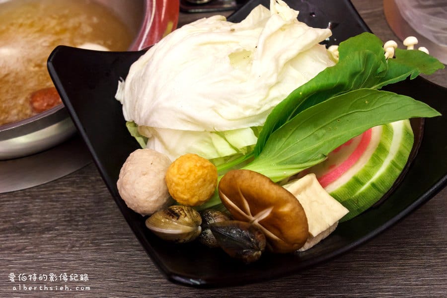 大母雞創意燉鍋．桃園中壢美食（一個人也能食補的中藥養生小火鍋）
