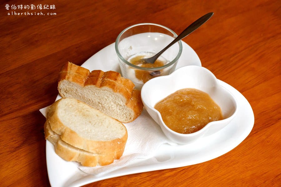 At CAFE．桃園中壢下午茶（享用輕食悠閒放鬆的咖啡館）