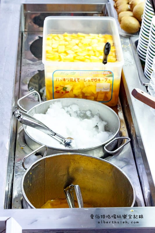 桃園中壢．榕樹下綿綿冰(原創始店)（真材實料口感細緻綿密）