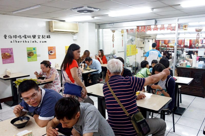 台北錦州街．阿鴻豆花店（平價大碗的綿密豆花甜品）