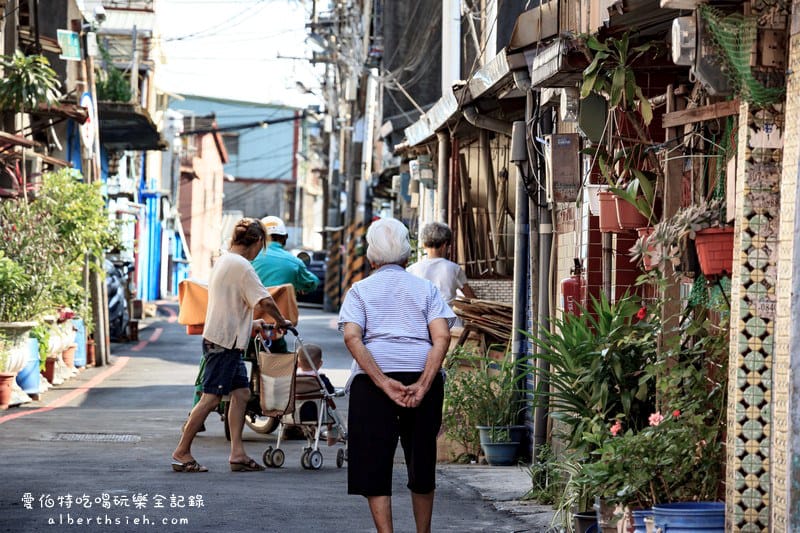 百米矮牆彩繪．桃園大溪景點（增加樣貌邀鄰里串門子）