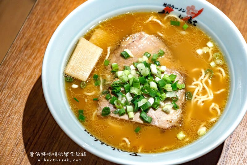 梅光軒拉麵．桃園遠東百貨美食（醬油拉麵口感清爽不會過於鹹膩）